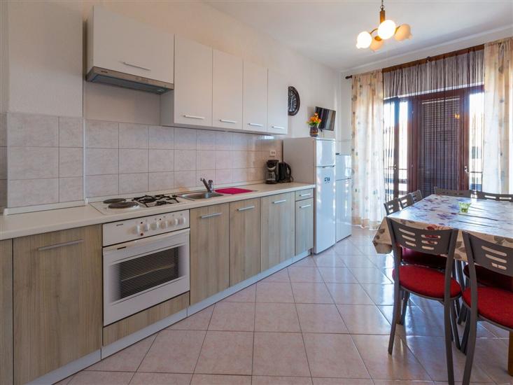 Apartment A2, for 10 persons