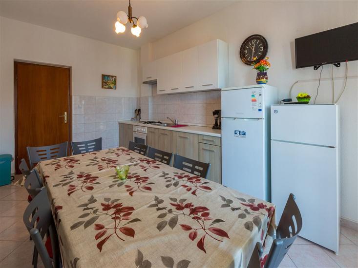 Apartment A2, for 10 persons