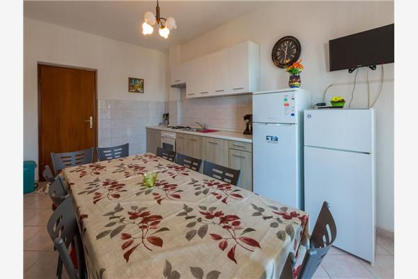 Apartment A2, for 10 persons