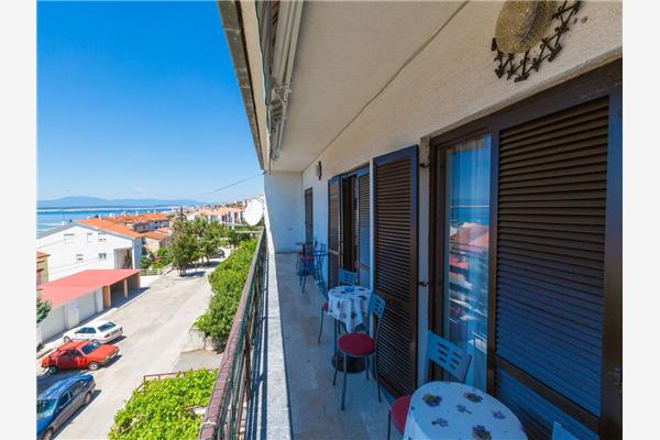 Apartment A2, for 10 persons