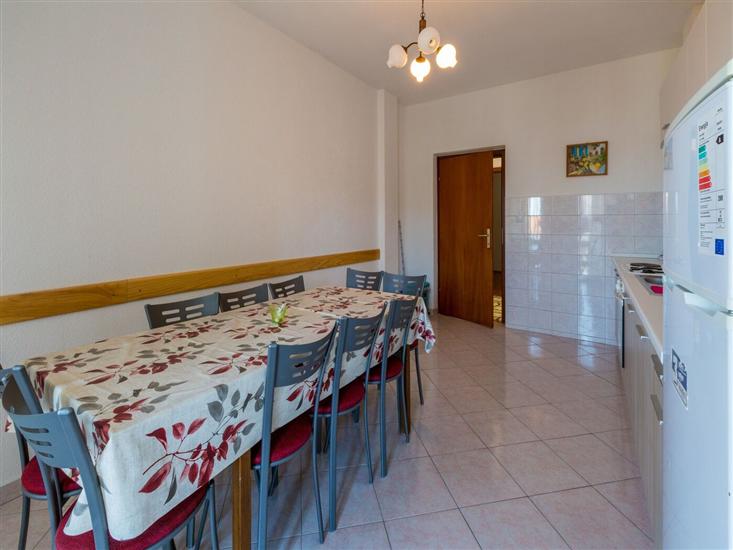 Apartment A2, for 10 persons
