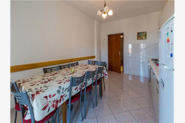 Apartment A2, for 10 persons