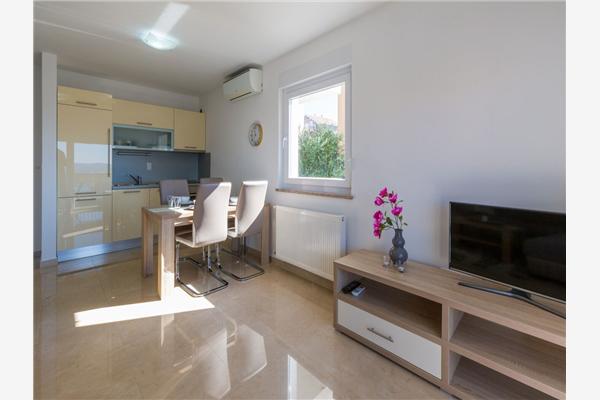 Apartment A4, for 4 persons