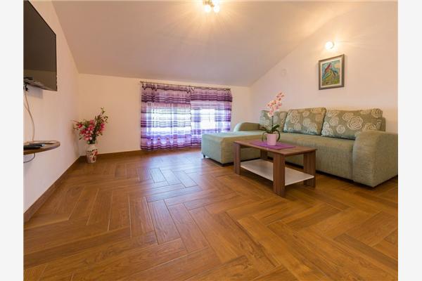 Apartment A2, for 5 persons