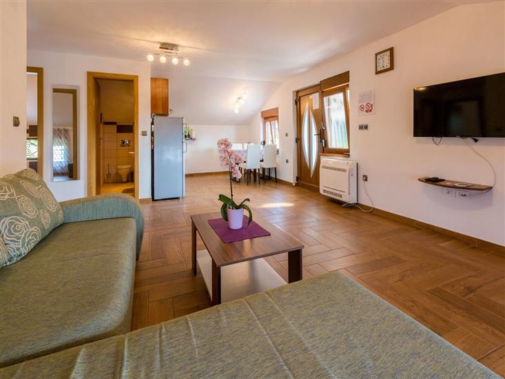 Apartment A2, for 5 persons