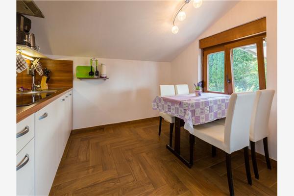 Apartment A2, for 5 persons
