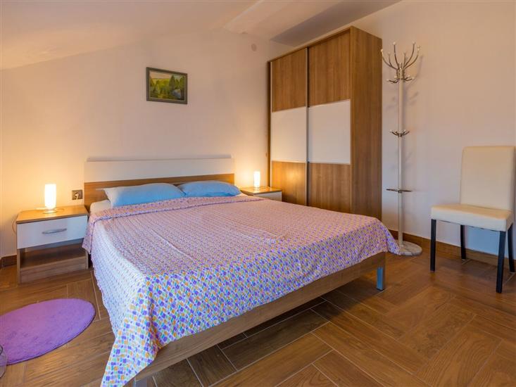 Apartment A2, for 5 persons