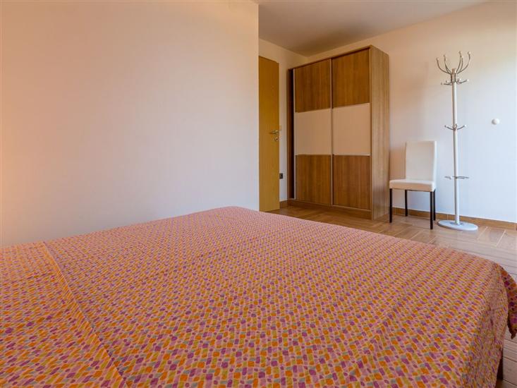 Apartment A2, for 5 persons