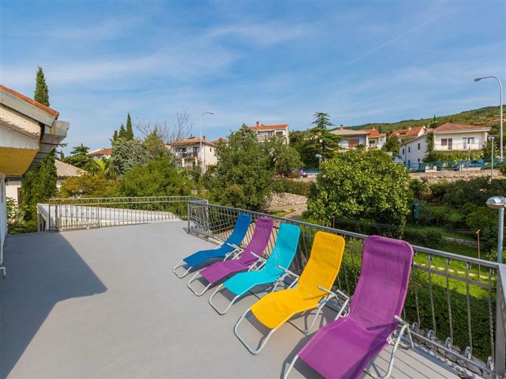 Apartment A2, for 5 persons