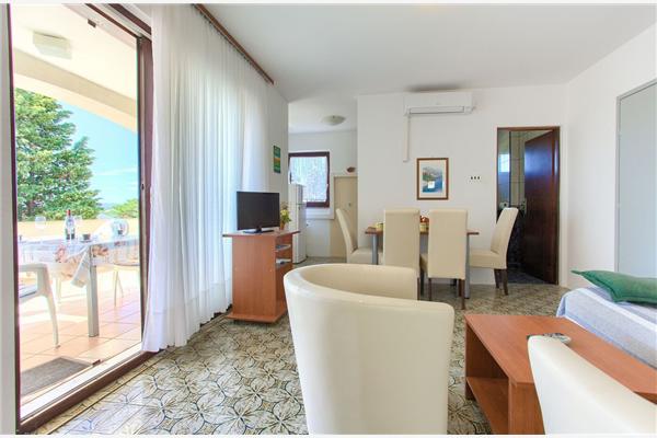 Apartment A4, for 4 persons