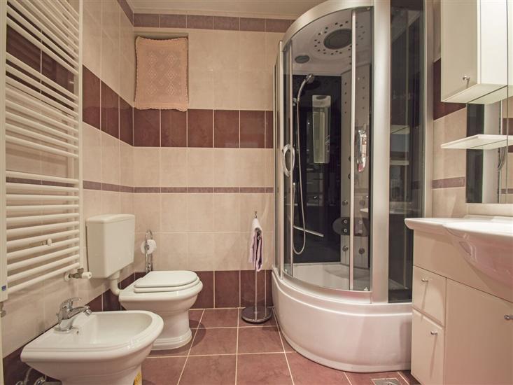 House A1, for 7 persons