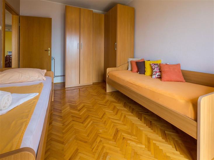 Apartment A3, for 5 persons