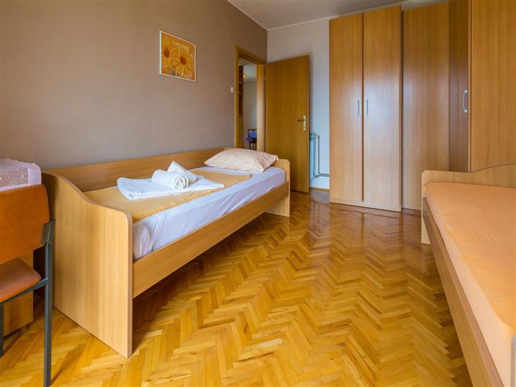 Apartment A3, for 5 persons