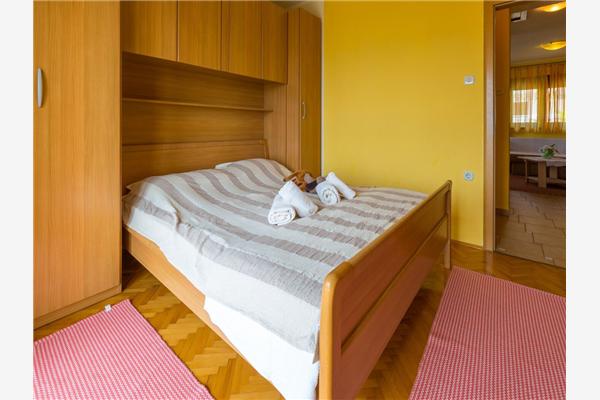 Apartment A3, for 5 persons