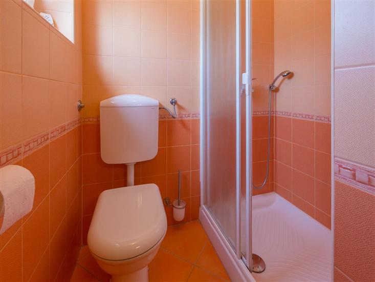 Apartment A3, for 5 persons