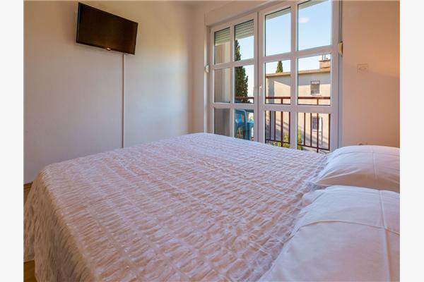 Room S5, for 2 persons