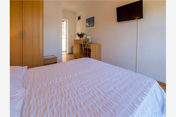 Room S5, for 2 persons