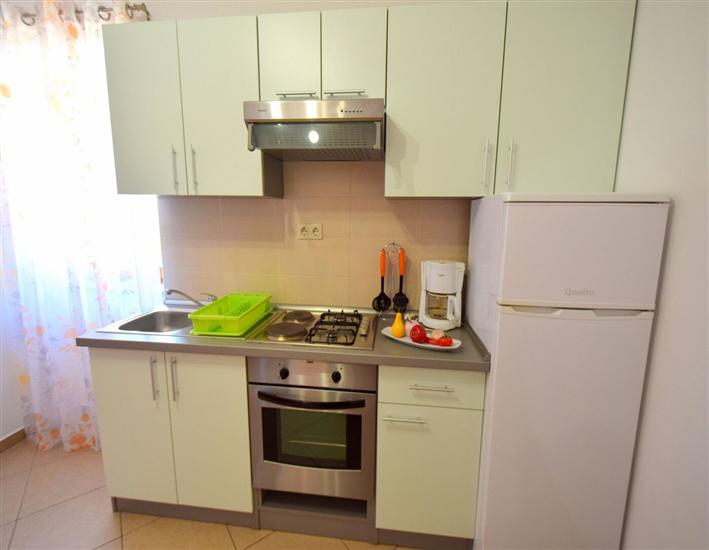 Apartment A1, for 5 persons