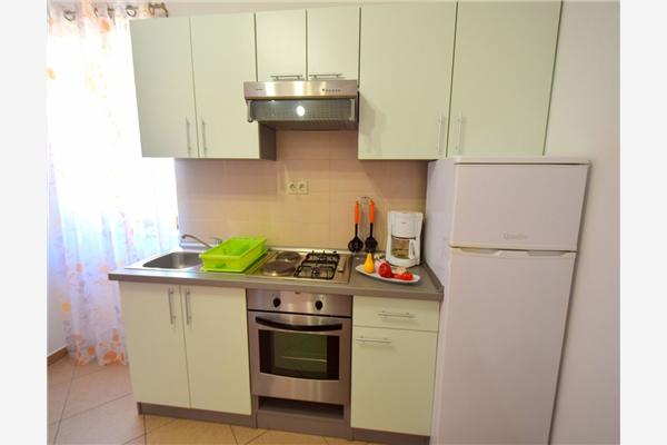 Apartment A1, for 5 persons