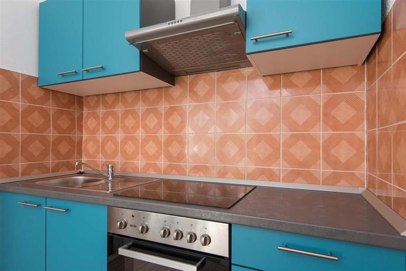 Dom K1, pre 13 osoby