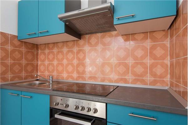 Dom K1, pre 13 osoby