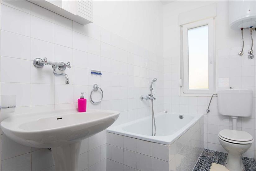 Dom K1, pre 13 osoby