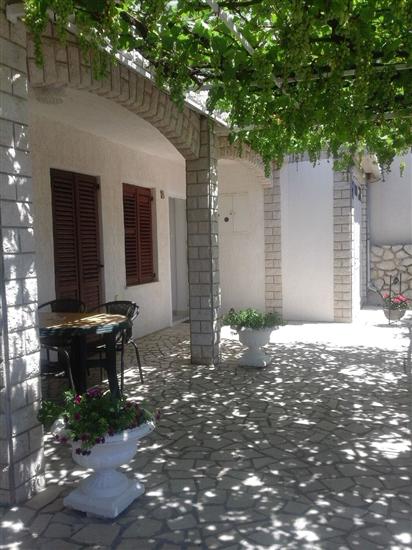 Apartment A1, for 3 persons