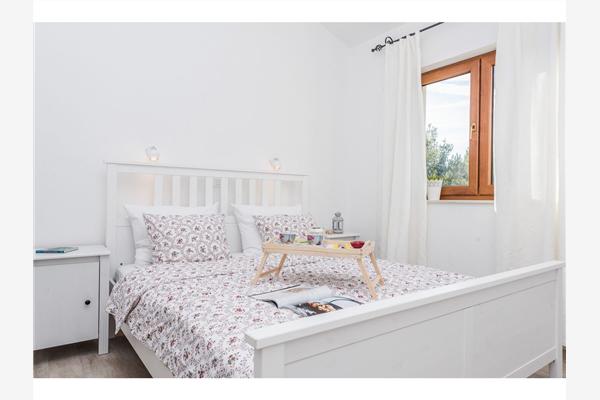 House K1, for 10 persons