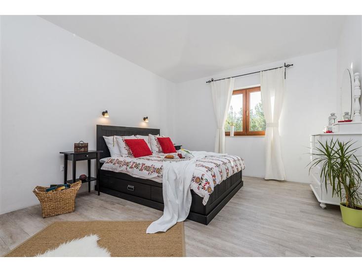 House K1, for 10 persons