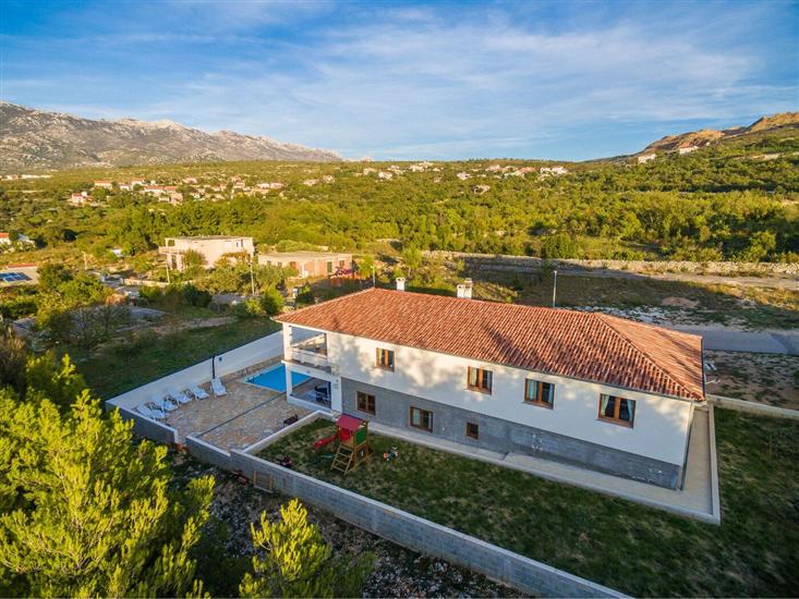 Villa More with pool and garden