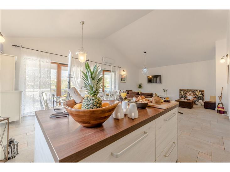 House K1, for 10 persons