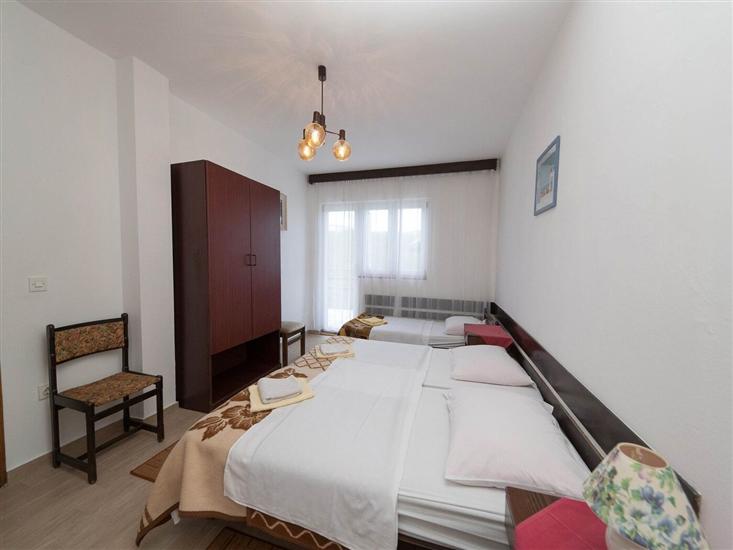Apartment A1, for 9 persons