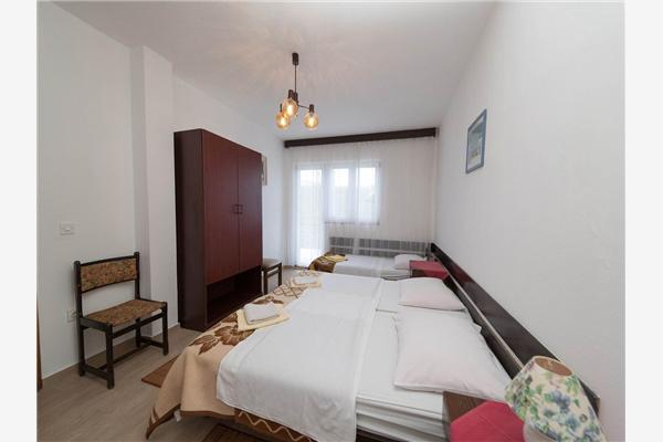 Apartment A1, for 9 persons