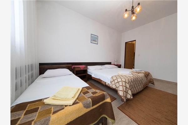 Apartment A1, for 9 persons