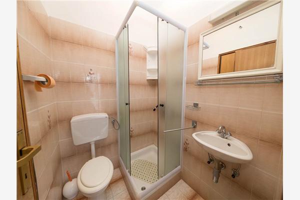 Apartment A1, for 9 persons