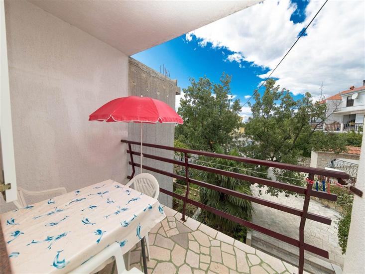 Apartment A1, for 9 persons