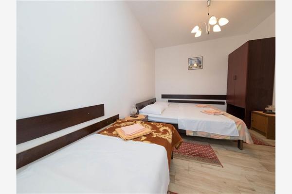 Apartment A4, for 9 persons