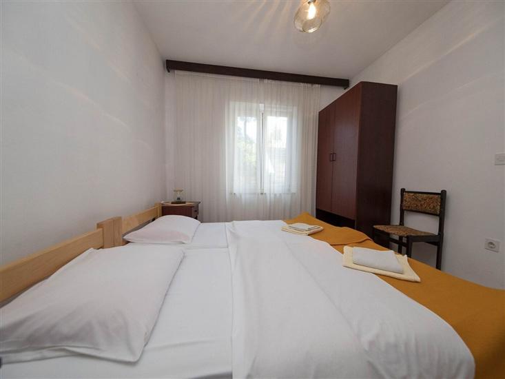Apartment A4, for 9 persons