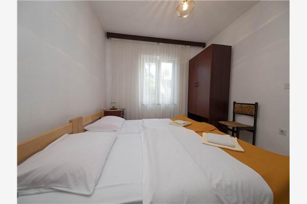 Apartment A4, for 9 persons