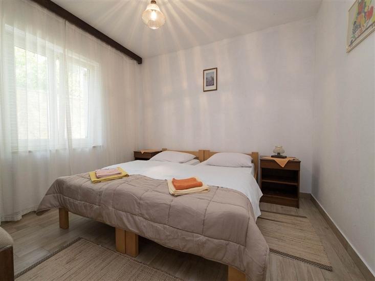 Apartment A4, for 9 persons