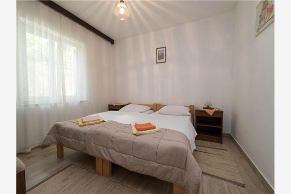 Apartment A4, for 9 persons