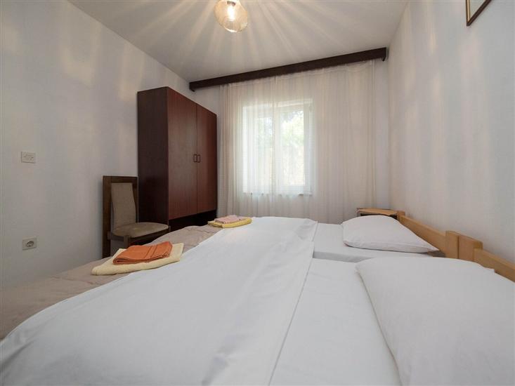 Apartment A4, for 9 persons