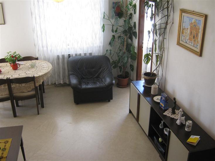 Apartment A1, for 6 persons
