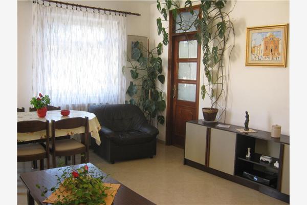 Apartment A1, for 6 persons