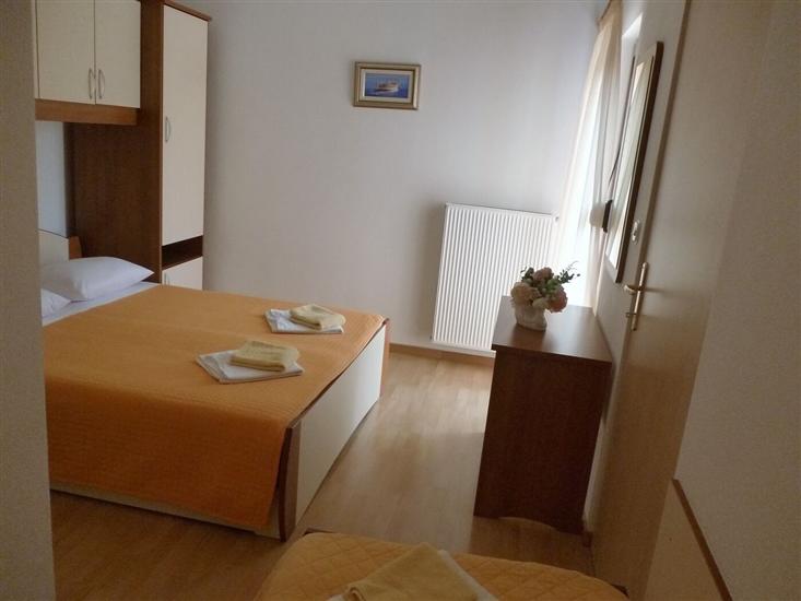 Apartment A2, for 3 persons
