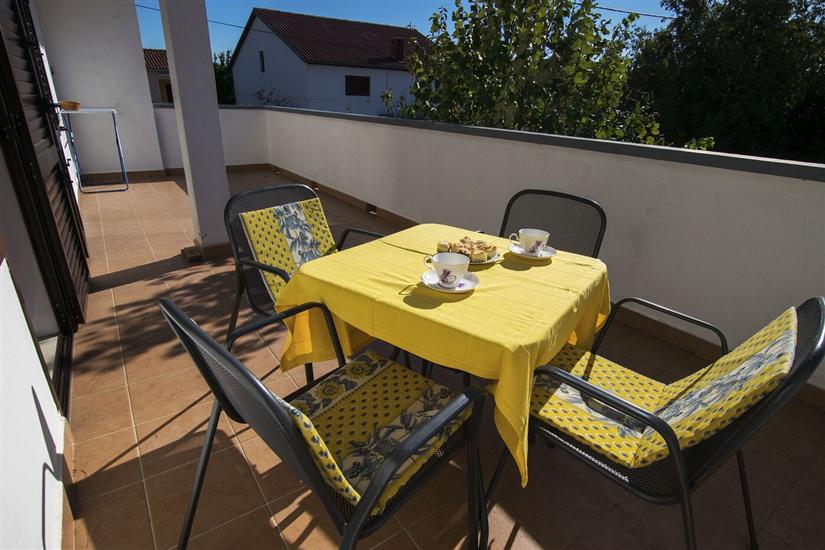 Apartment A1, for 5 persons