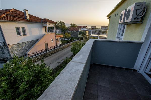 Apartment A4, for 6 persons