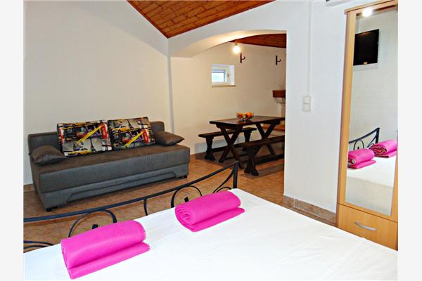 House K1, for 3 persons