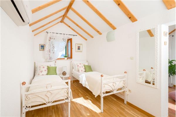 House K1, for 4 persons