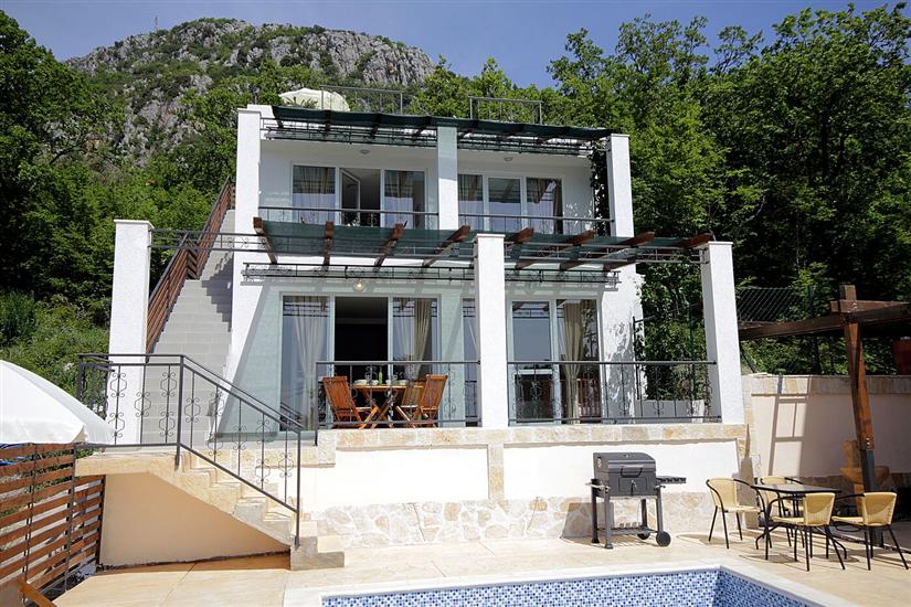 Apartment A5, for 5 persons